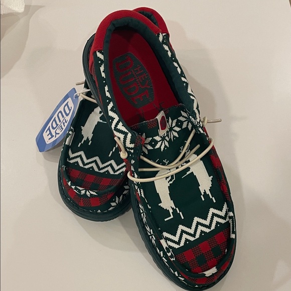NWT Hey Due Wally holiday cheers shoes in green red and white in size 10 - Picture 2 of 6
